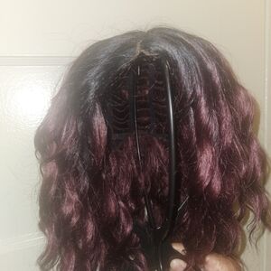 Unknown Brand Burgundy Wavy Women's Wig